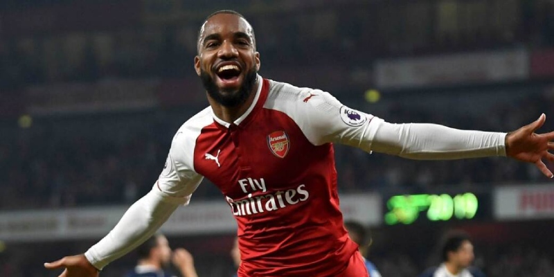 Cầu thủ Alexandre Lacazette linh hoạt khi thi đấu ở tất cả vị trí